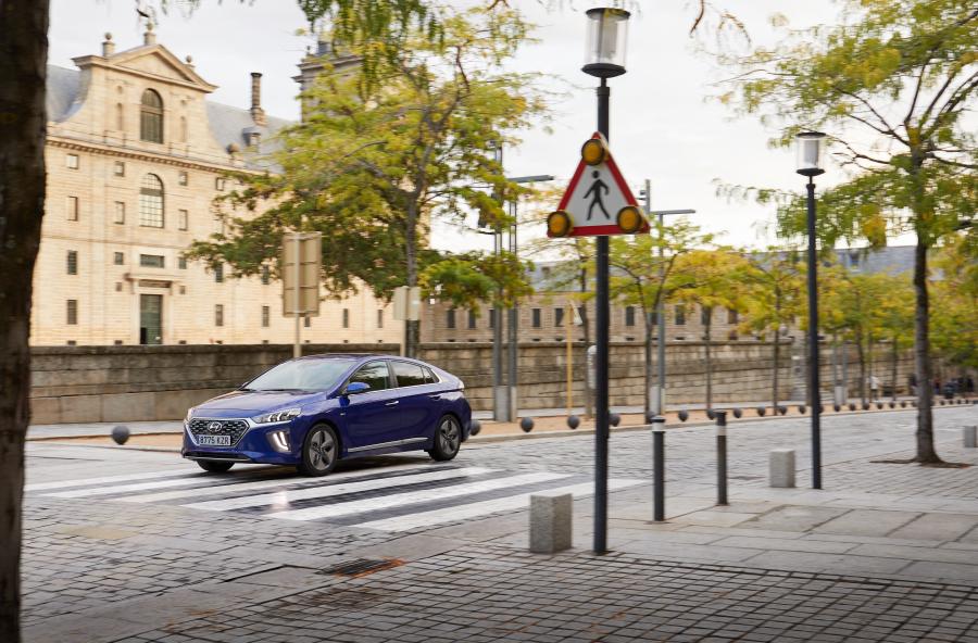 Hyundai IONIQ hybrid (AE) 2019 года  (WW) (фото 39 из 42)